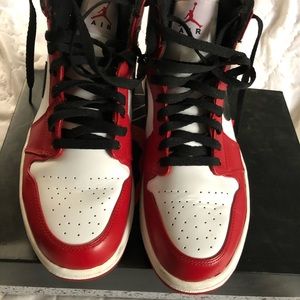 Jordan 1 sz 10 excellent condition